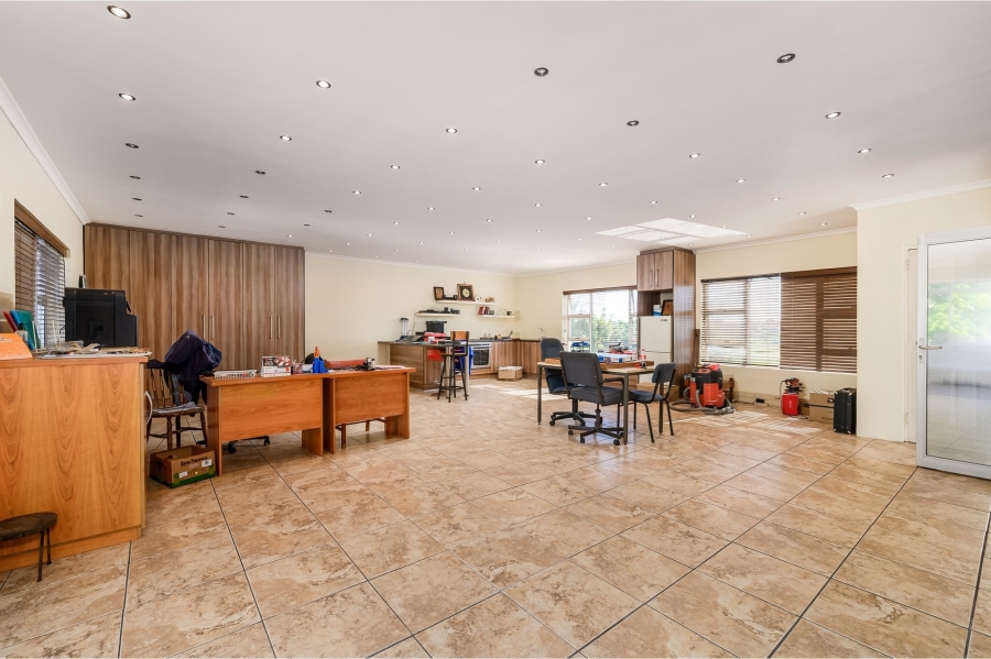 5 Bedroom Property for Sale in Newton Park Eastern Cape